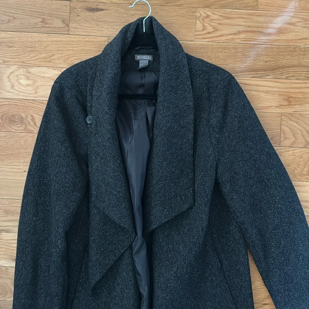 Divided Jacket - Picture 1 of 3